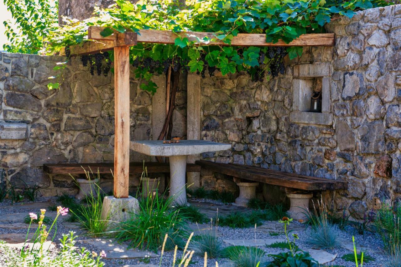 Karst House Zan Pliskovica With Private Pool Villa Dutovlje Kültér fotó